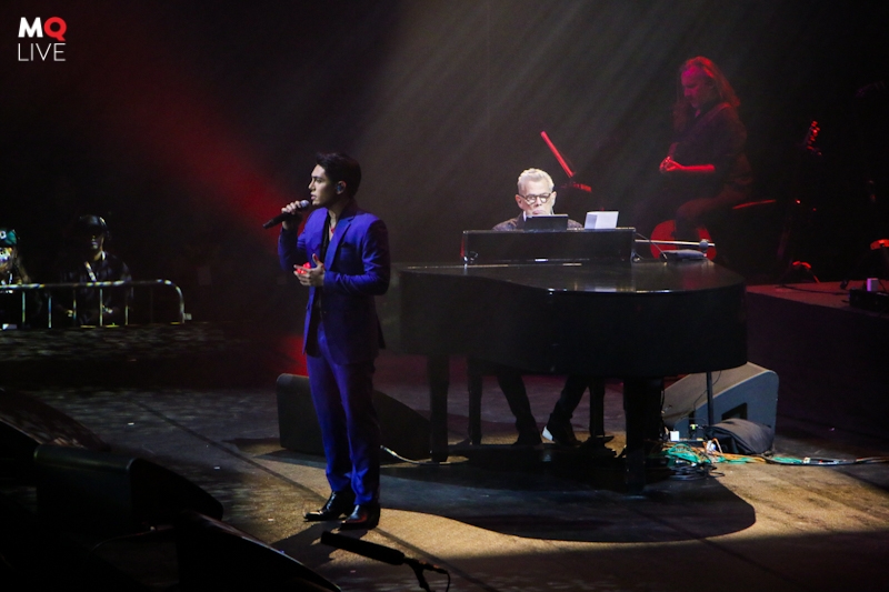 Stell Ajero with David Foster.
